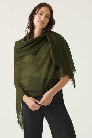 Hunter green oversized cashmere fringed scarf | Kasmiri light scarf